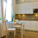 Apartamento Inhome 2 *