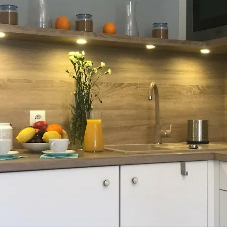 アパート Inhome 2