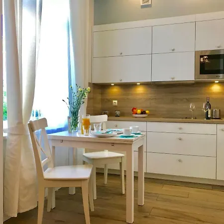 アパート Inhome 2 *